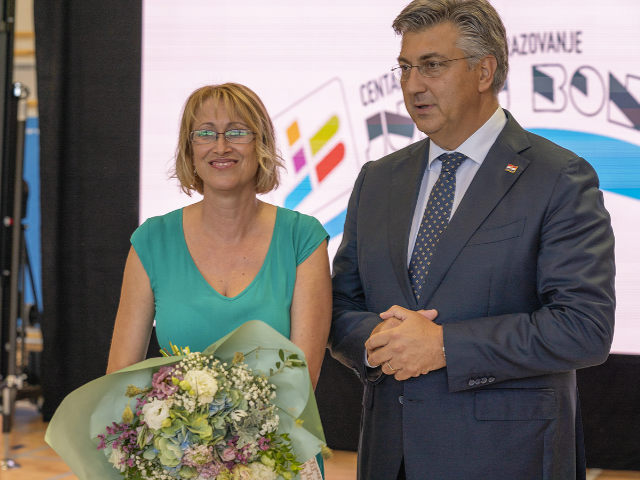 Mirjana Nižetić i Andrej Plenković.