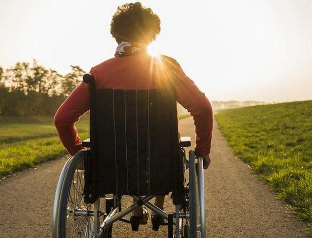 Žena s invaliditetom