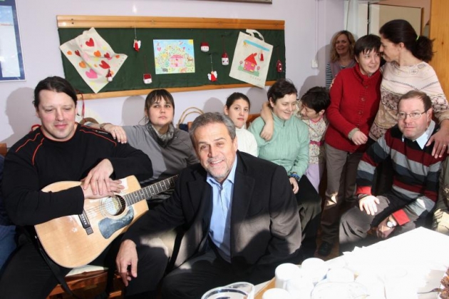 050346-BandiiOzananaslovna